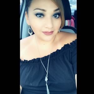 Meet your Posher, Dorina